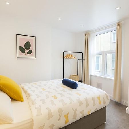 Stylish Modern Apartment For Up To 4 Nr Citycentre Cardiff Exterior photo